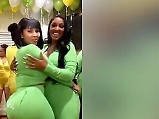 green-vs-yellow