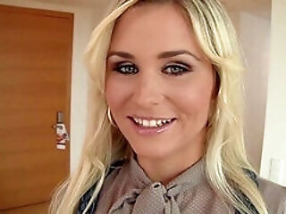 Laura Crystal Pov (720)
